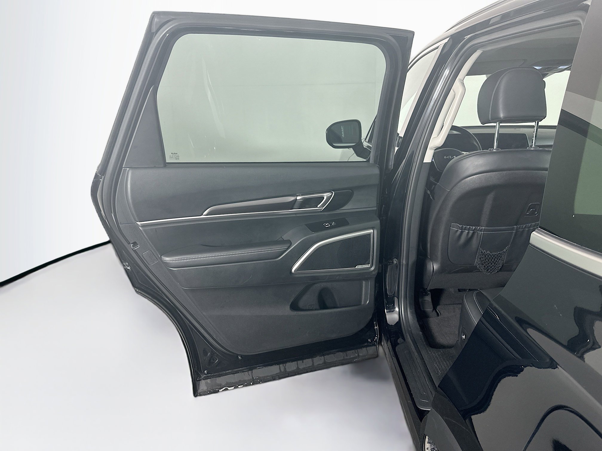 Used 2025 Kia Telluride S image 27