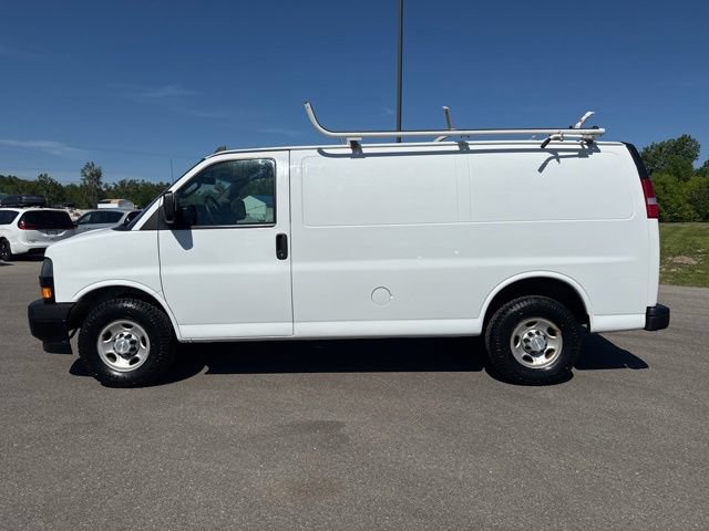 Used 2018 Chevrolet Express 2500 RWD video 2