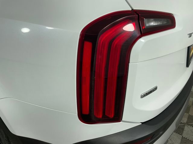 Used 2020 Kia Telluride SX w/ SX Prestige Package AWD/4WD image 22