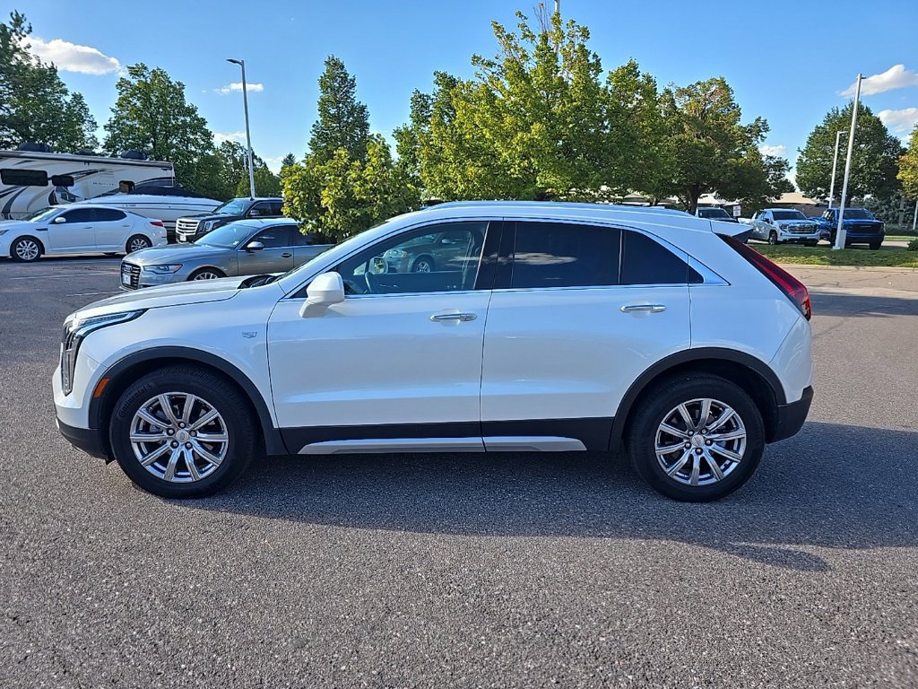 Used 2020 Cadillac XT4 Premium Luxury AWD/4WD image 2