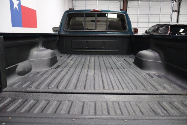 Used 1997 Ford F250 4x4 Regular Cab Heavy Duty image 28
