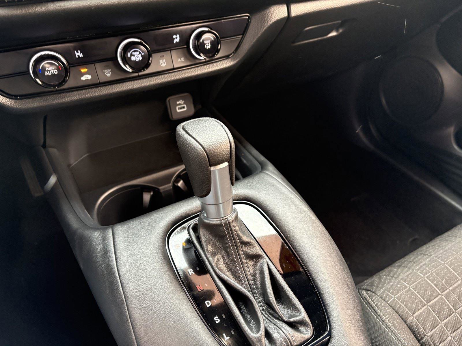 Used 2024 Honda HR-V LX image 15