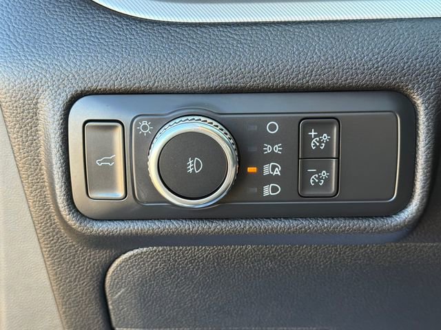 Used 2022 Ford Explorer XLT w/ Equipment Group 202A image 24