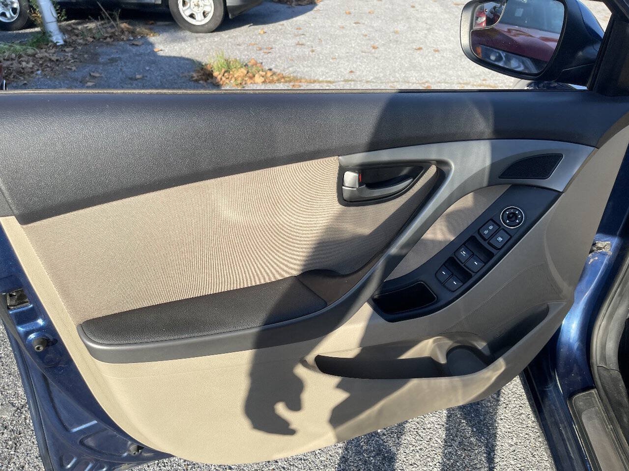 Used 2016 Hyundai Elantra Value Edition FWD image 11