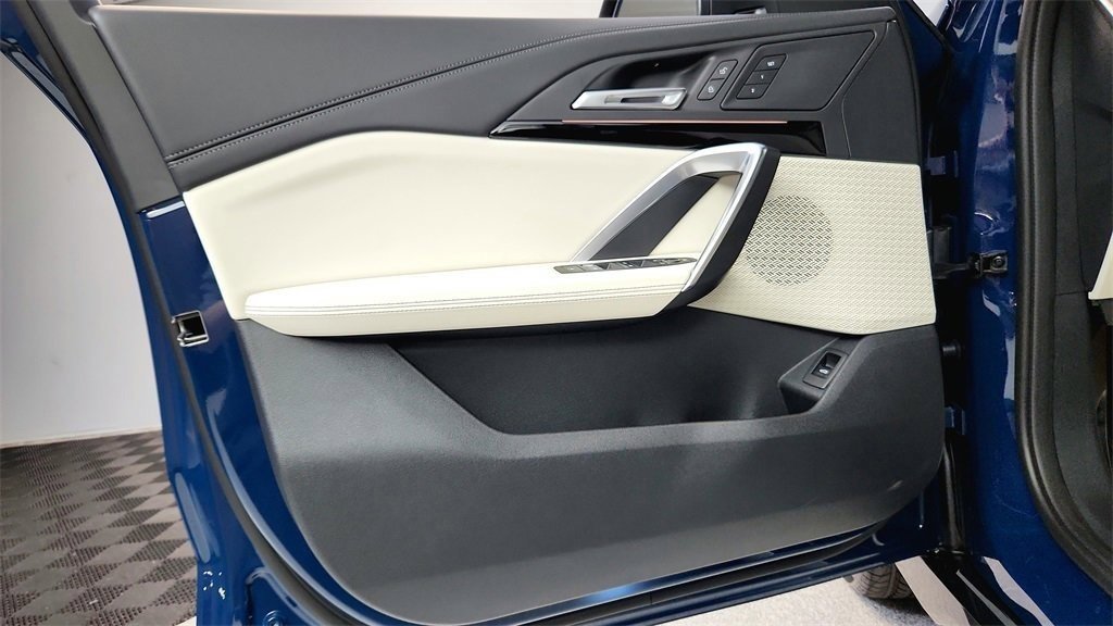New 2026 BMW X1 xDrive28i w/ Technology Package image 13