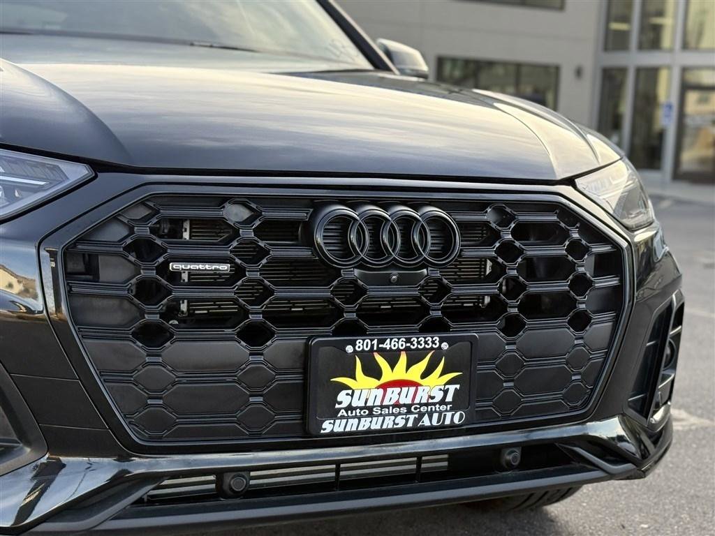 Used 2022 Audi Q5 e Premium Plus w/ Premium Plus Package image 11