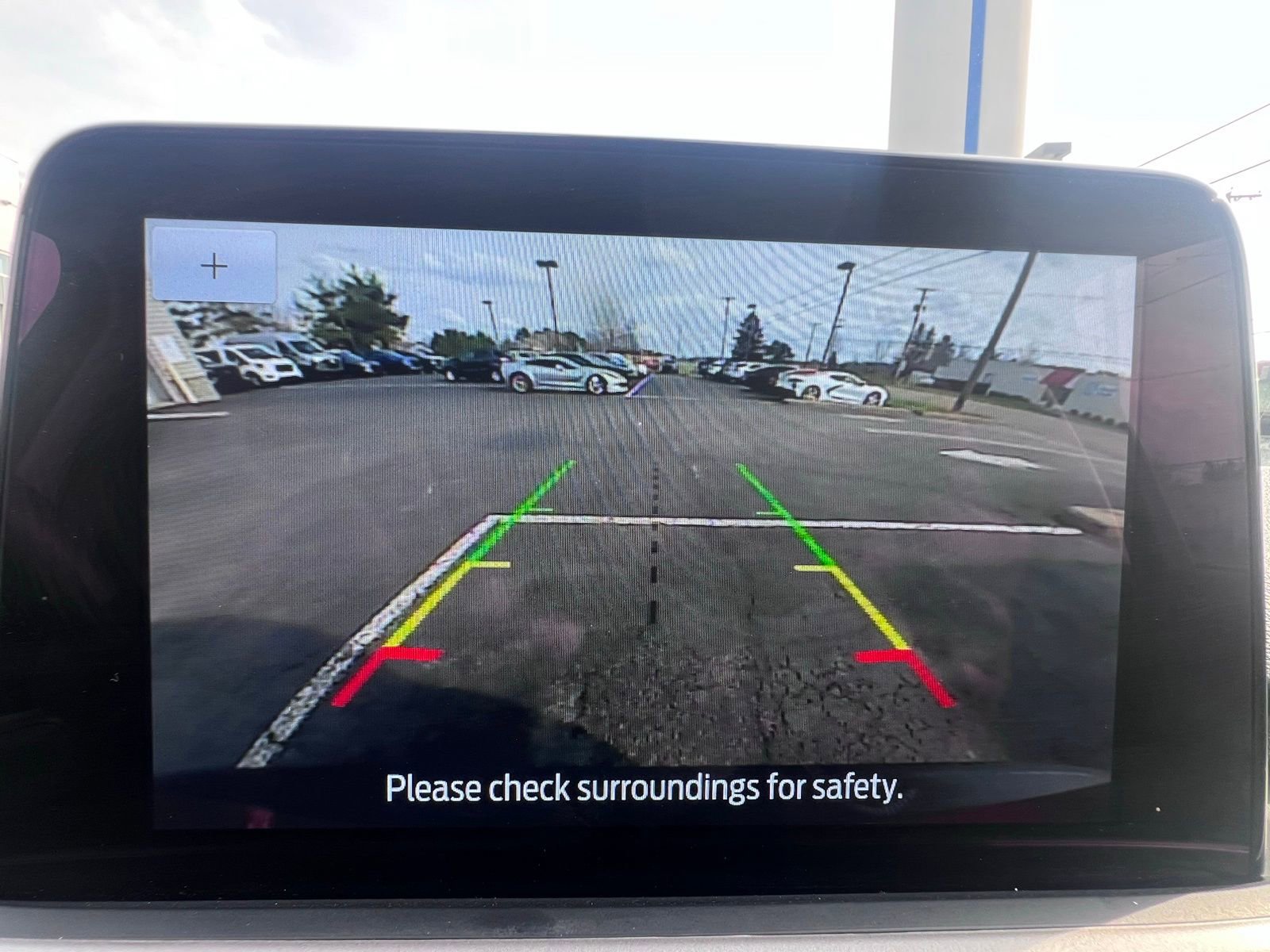 Used 2022 Ford Escape SE w/ SE Sport Appearance Package image 22