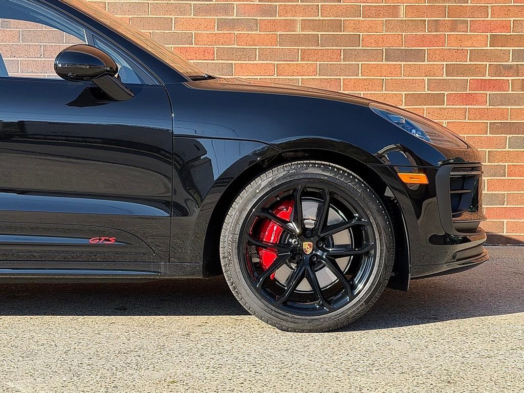 New 2026 Porsche Macan GTS image 11