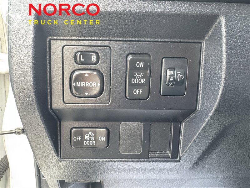 Used 2016 Toyota Tundra SR RWD image 18