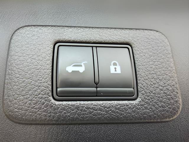 Used 2022 Nissan Armada SL AWD/4WD image 38
