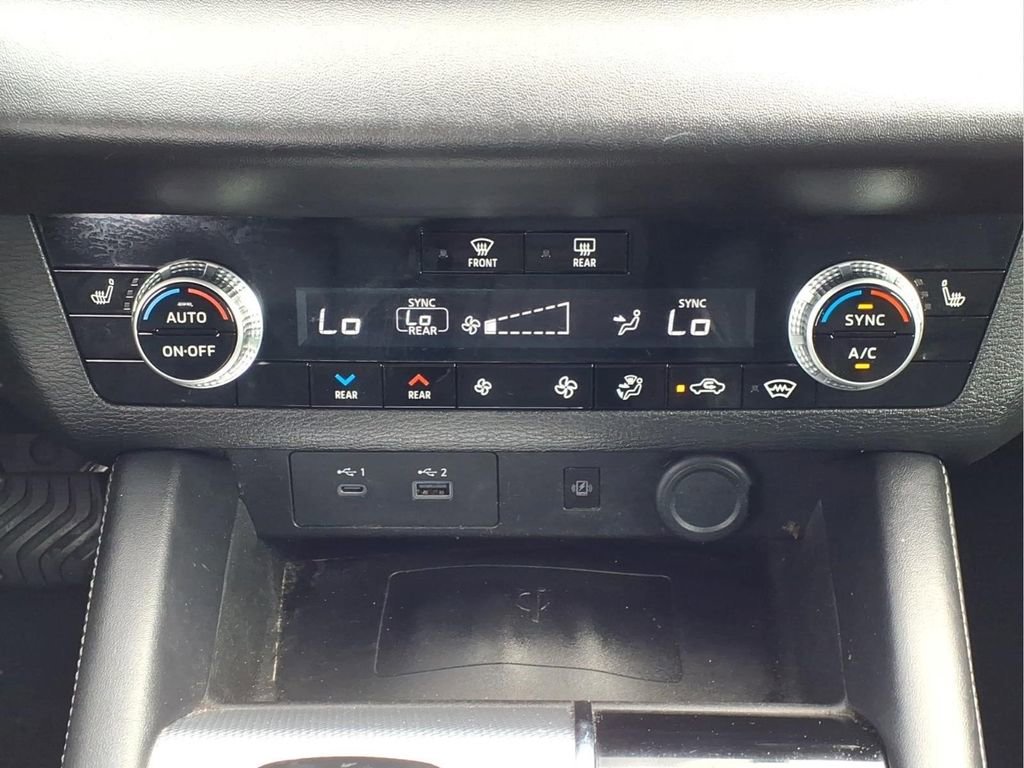 Used 2022 Mitsubishi Outlander SEL AWD/4WD image 20