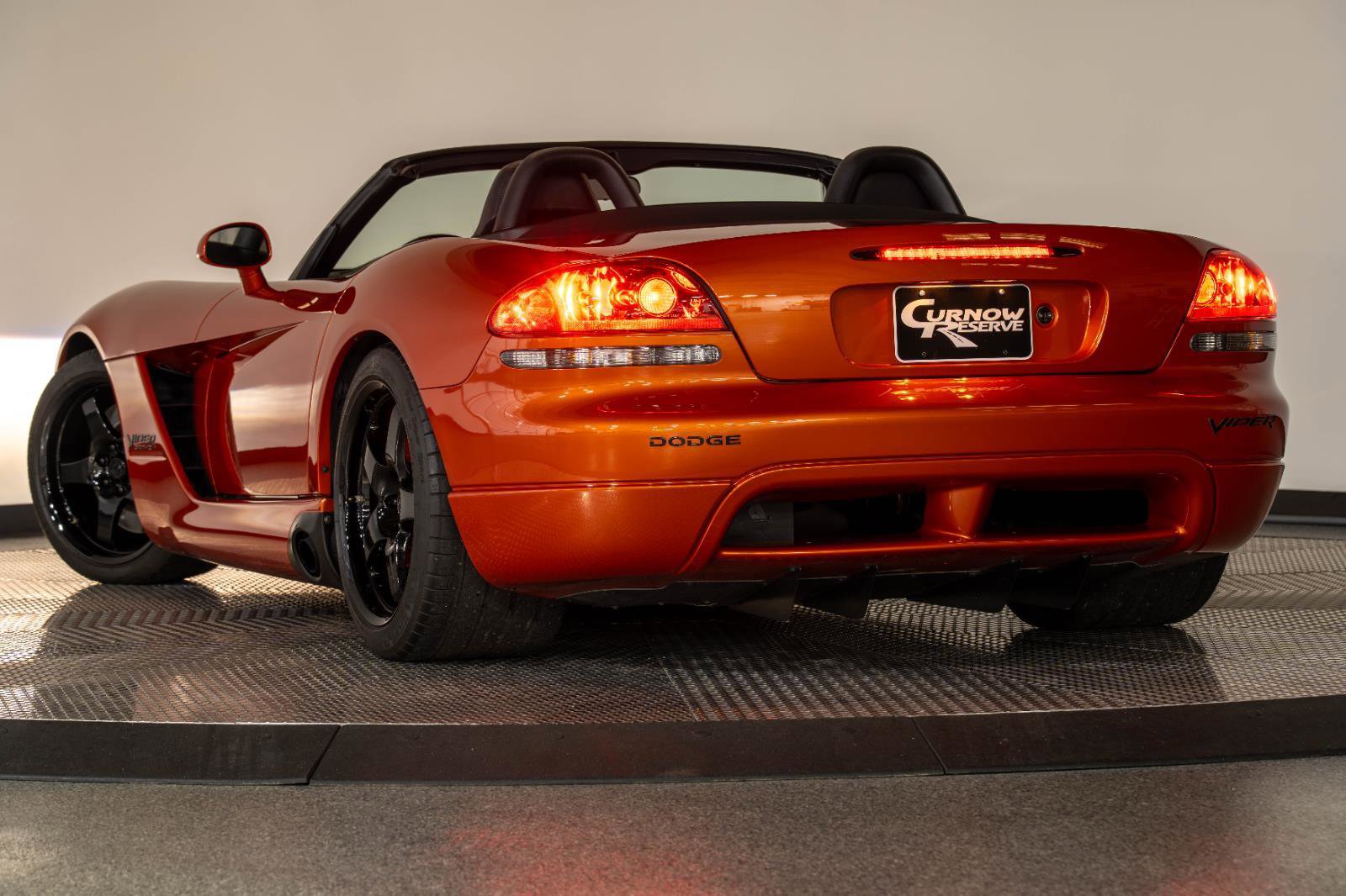 Used 2005 Dodge Viper SRT-10 w/ Copperhead Edition Group RWD image 36