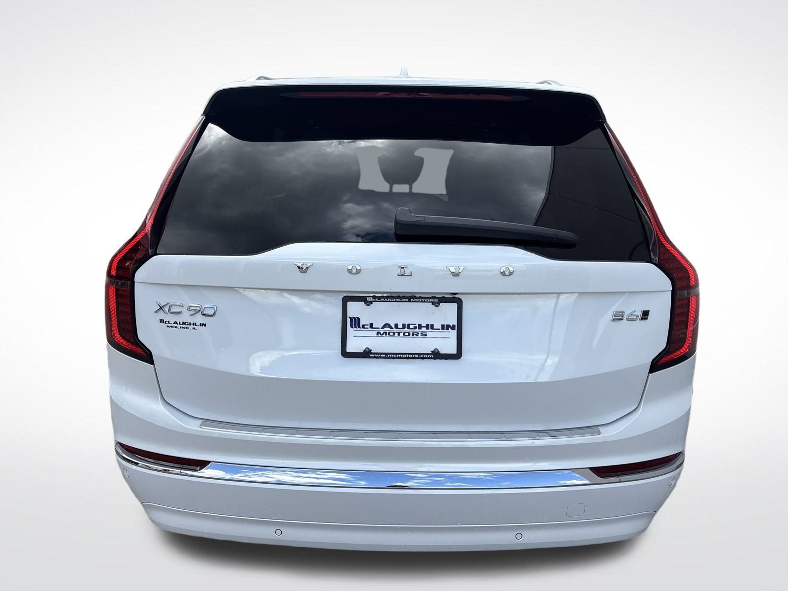 New 2026 Volvo XC90 B6 Plus w/ Protection Package Premier image 4