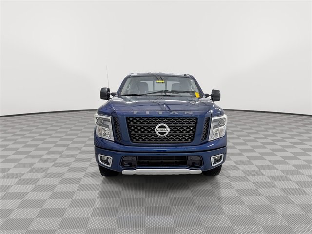 Used 2017 Nissan Titan PRO-4X image 3