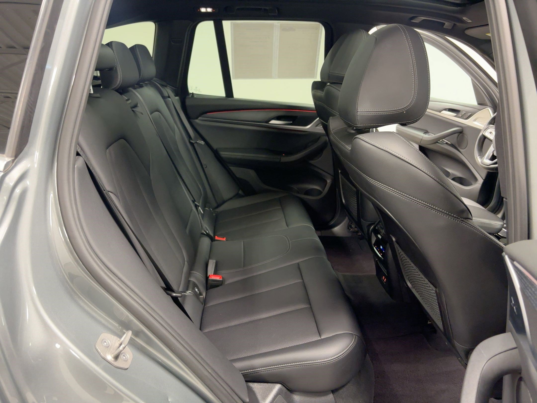 Used 2024 BMW X3 sDrive30i image 30