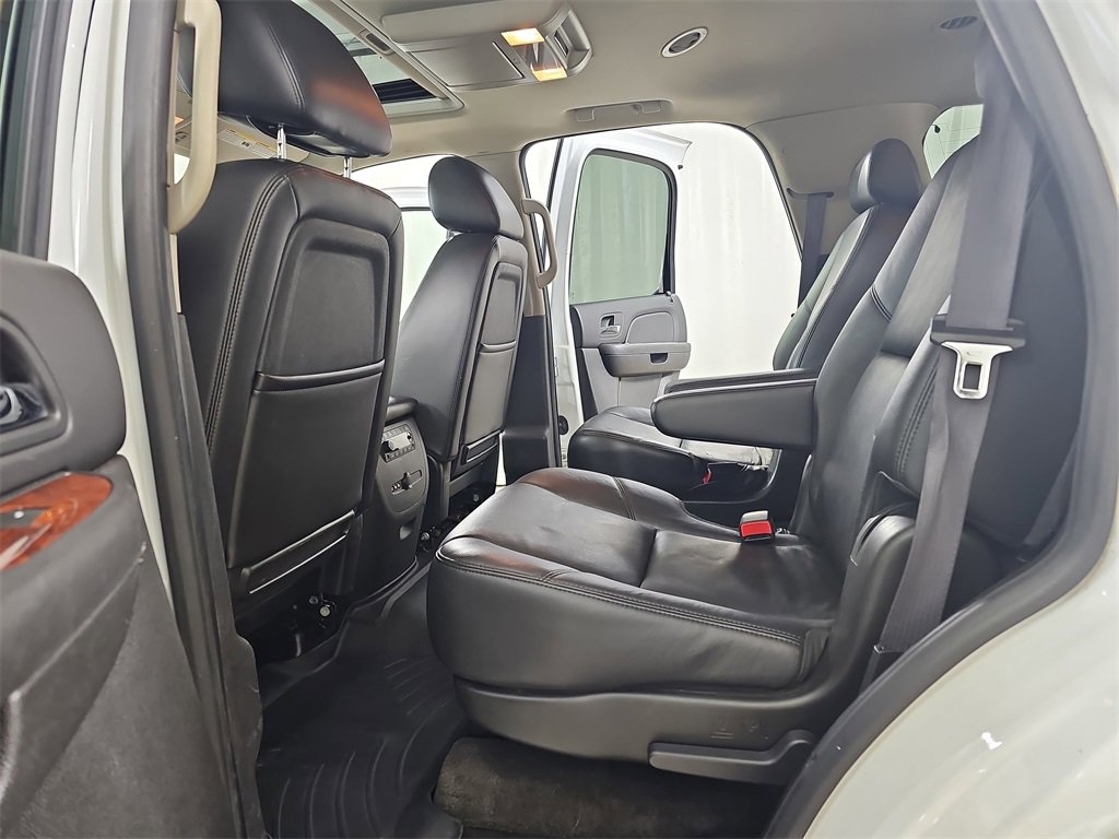 Used 2010 Chevrolet Tahoe LTZ image 19