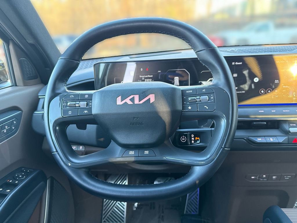 Used 2024 Kia EV9 GT-Line image 11