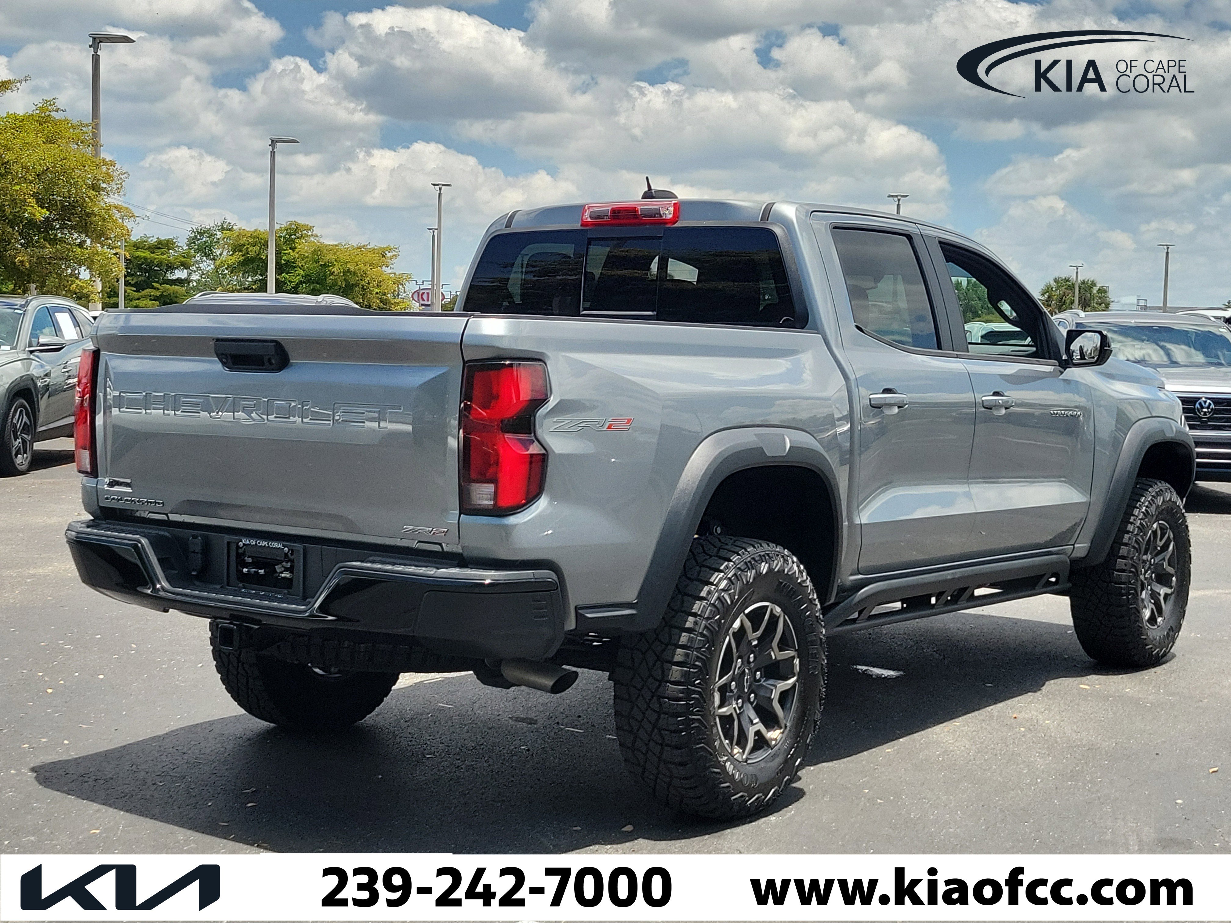 Used 2024 Chevrolet Colorado ZR2 AWD/4WD image 6