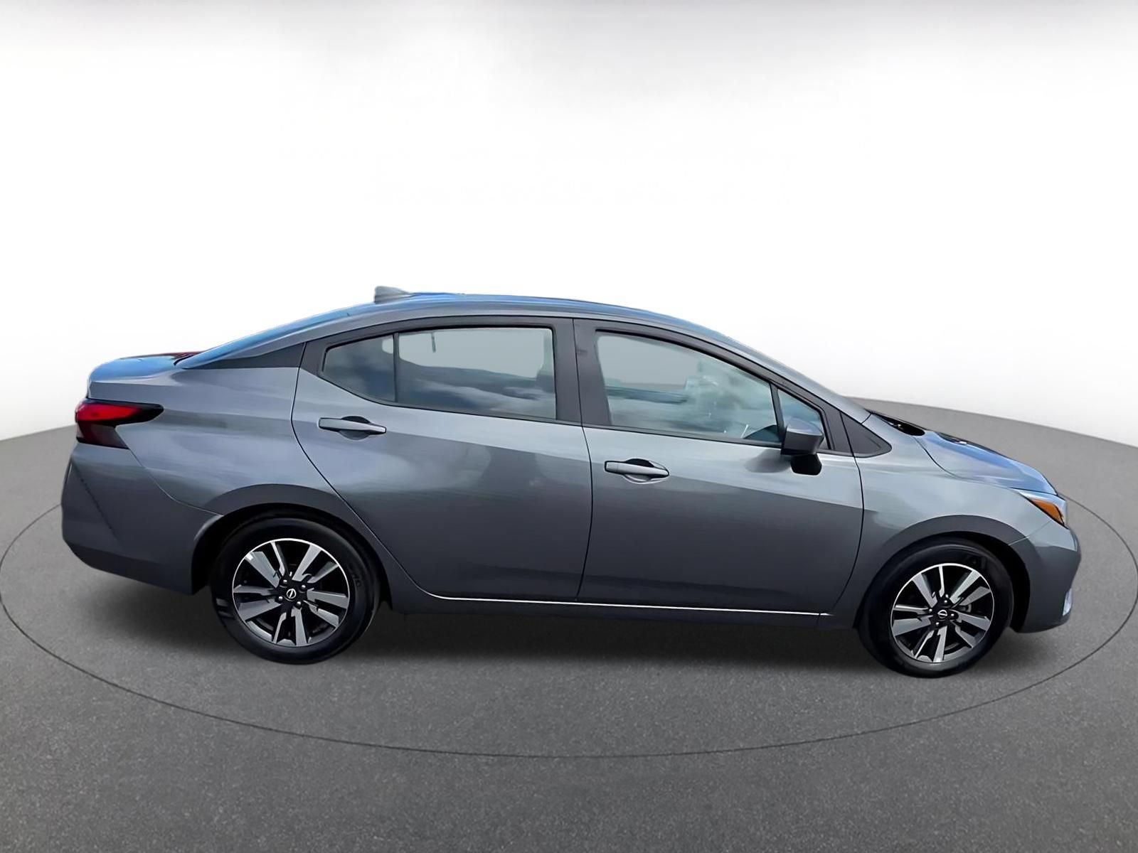 Used 2025 Nissan Versa SV FWD image 16