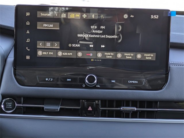 New 2025 Mitsubishi Outlander SE image 19