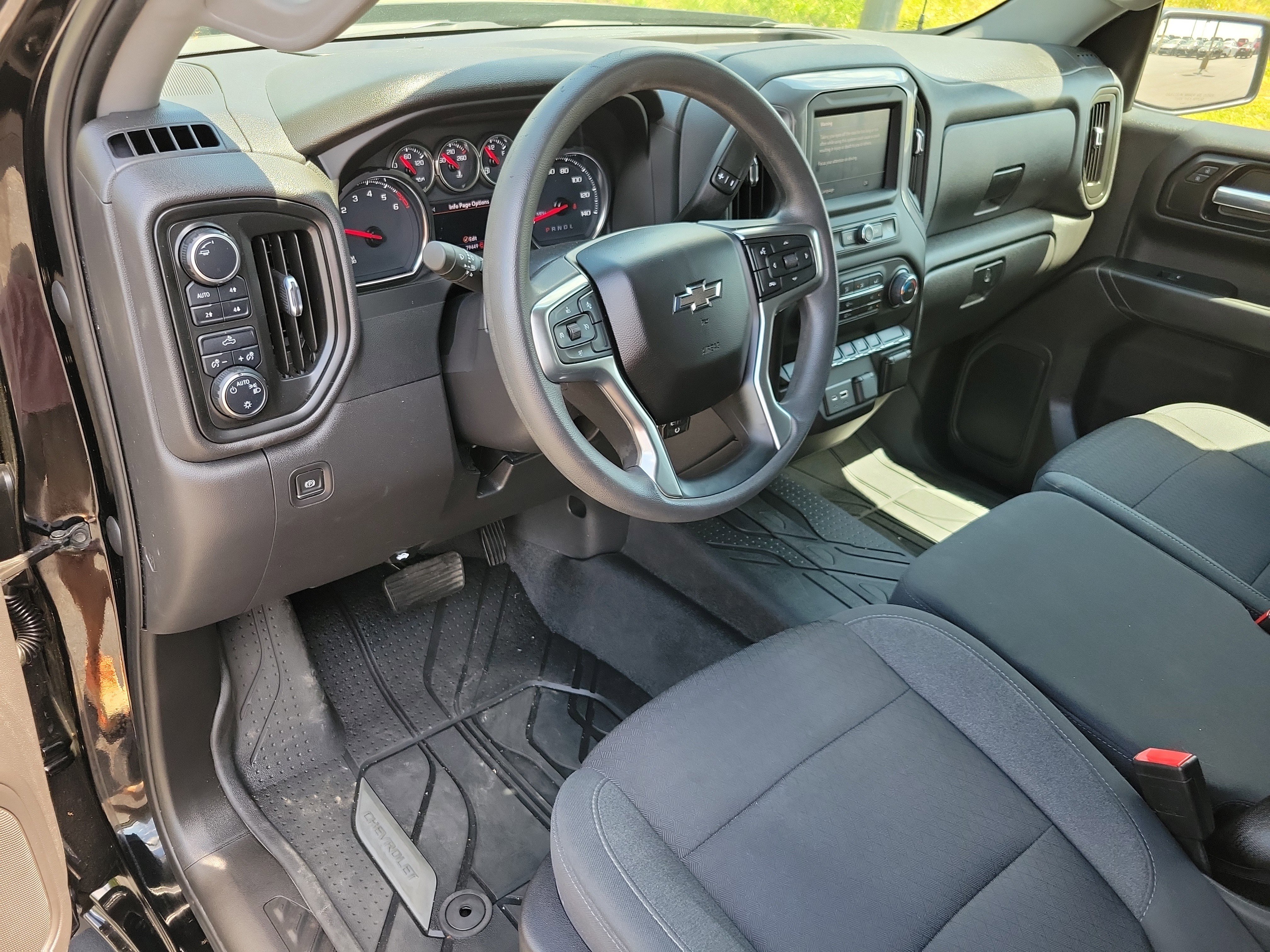 Used 2022 Chevrolet Silverado 1500 Custom Trail Boss w/ Safety Confidence Package AWD/4WD image 3