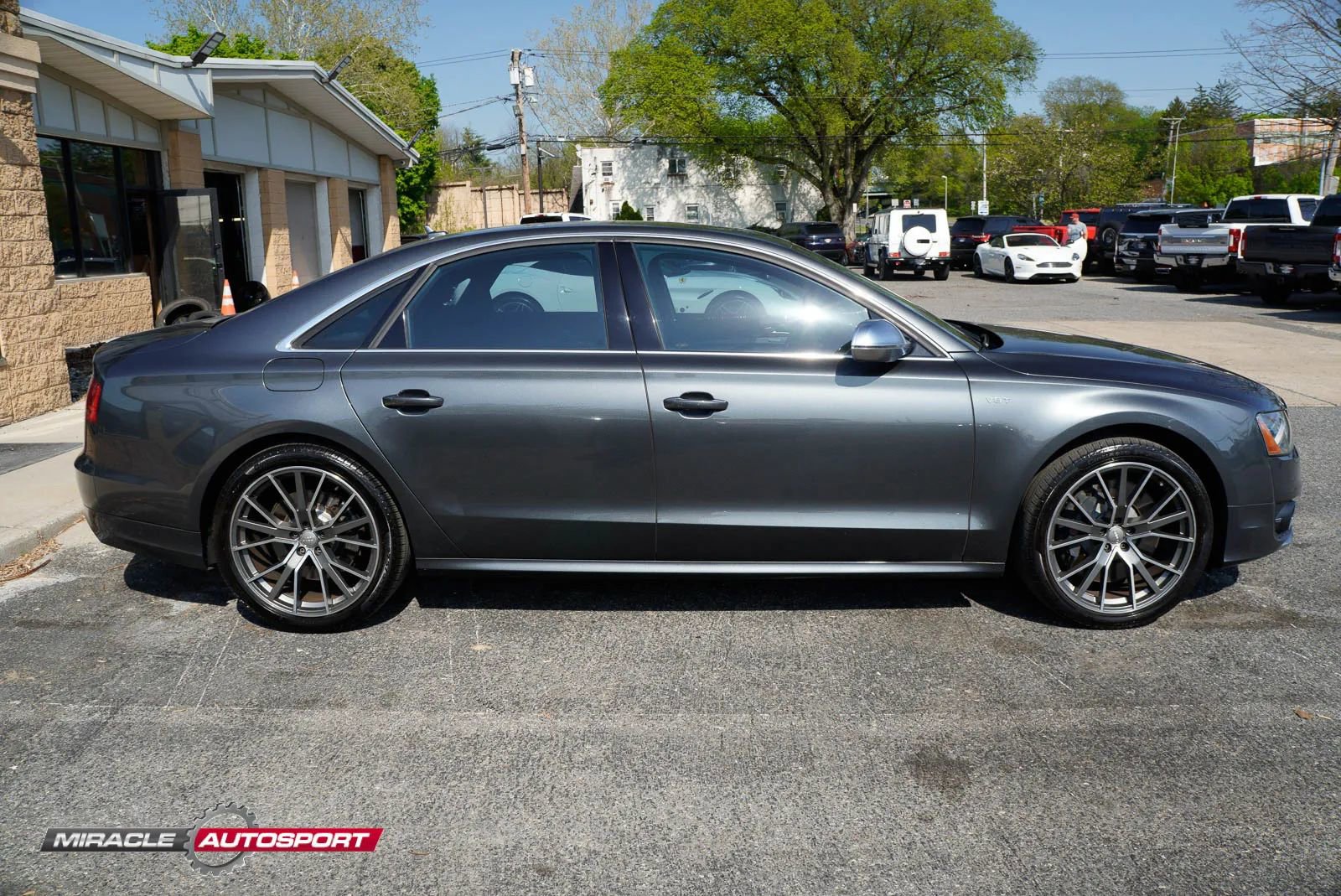 Used 2013 Audi S8 w/ Driver Assistance Pkg AWD/4WD image 8