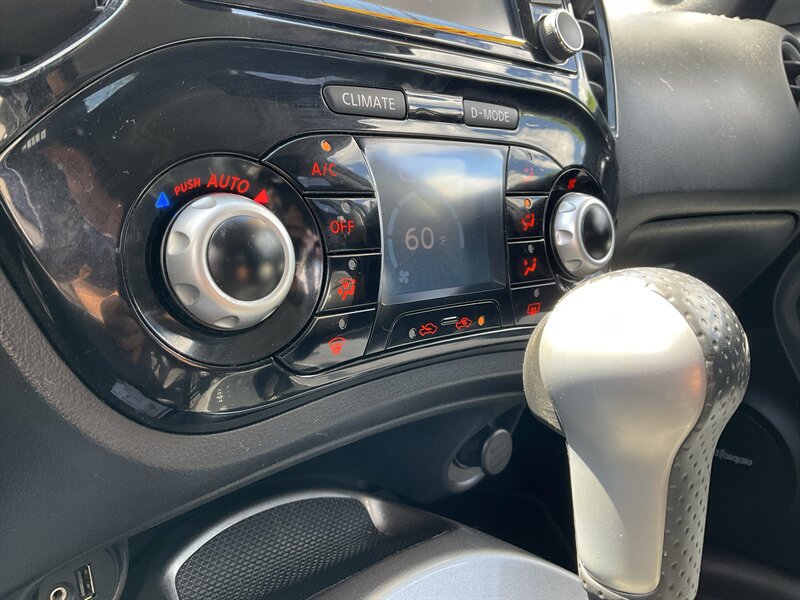 Used 2016 Nissan Juke SV w/ Technology Package AWD/4WD image 30