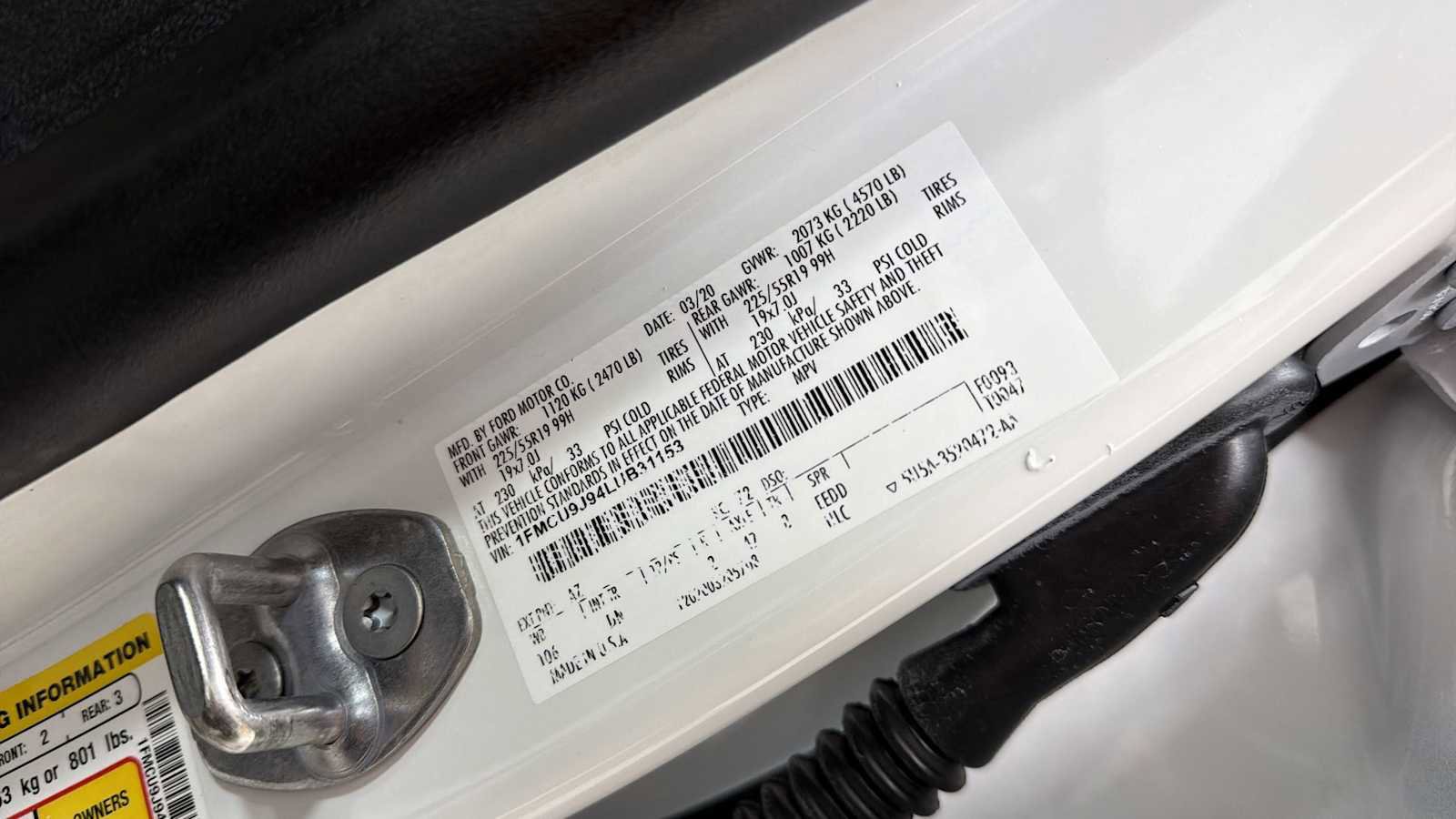 Used 2020 Ford Escape Titanium w/ Titanium Premium Package 2.0 AWD/4WD image 11