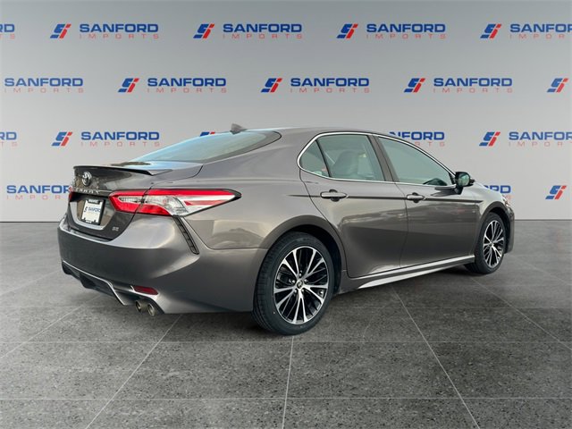 Used 2020 Toyota Camry SE image 5