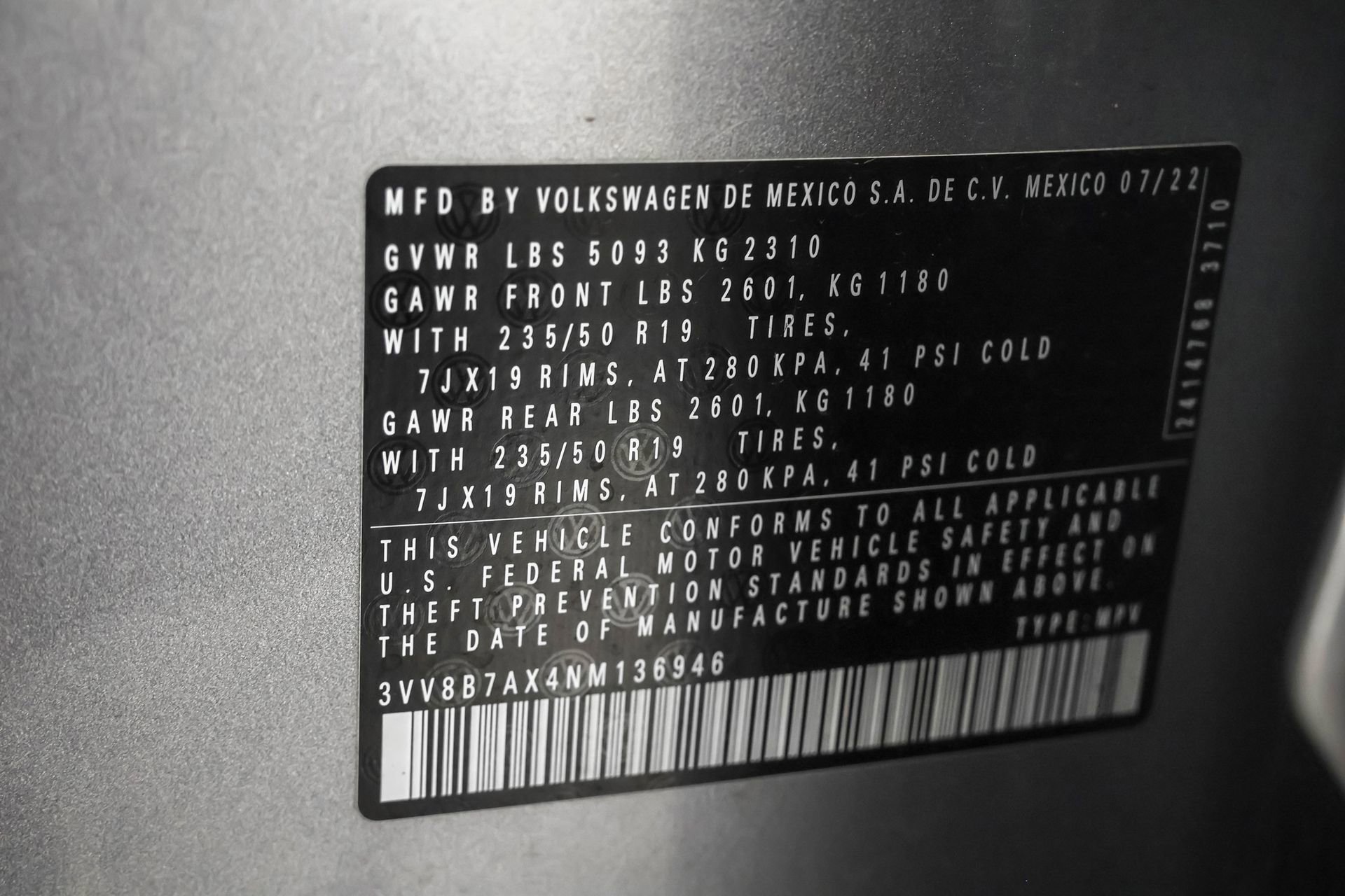 Used 2022 Volkswagen Tiguan SE R-Line image 48