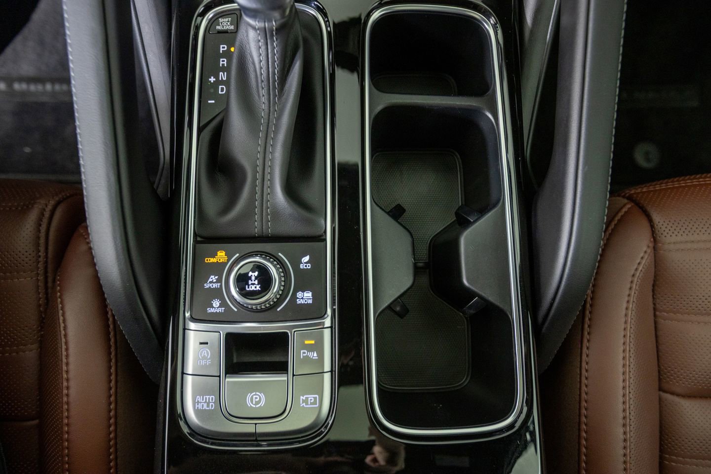 Used 2025 Kia Telluride SX Prestige AWD/4WD image 23