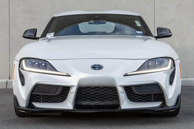 Used 2025 Toyota Supra Premium w/ Driver Assist Package video 2