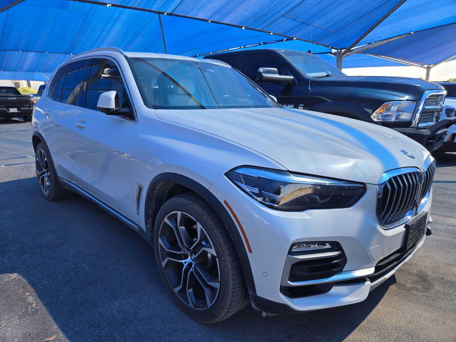 Used 2020 BMW X5 sDrive40i w/ Premium Package RWD image 2