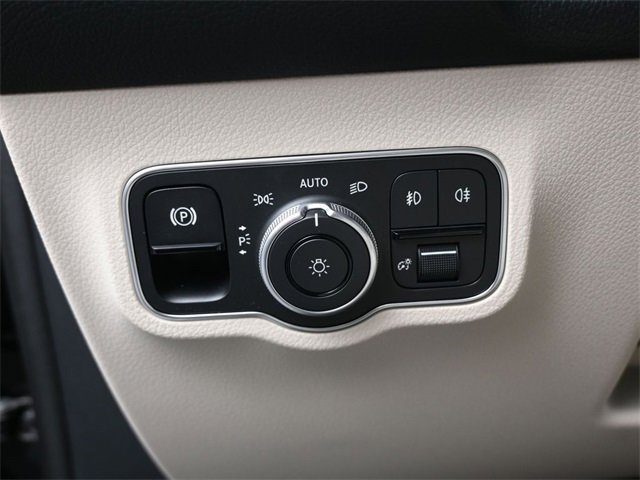 New 2026 Mercedes-Benz GLB 250 image 19