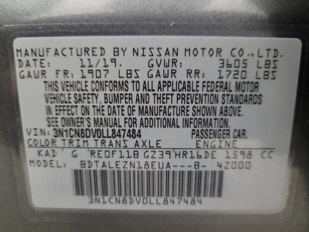 Used 2020 Nissan Versa S image 33
