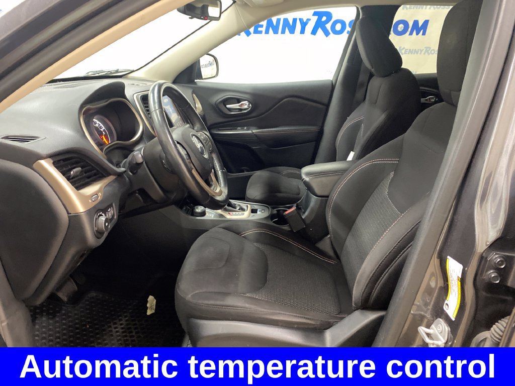 Used 2022 Jeep Compass Limited AWD/4WD image 8
