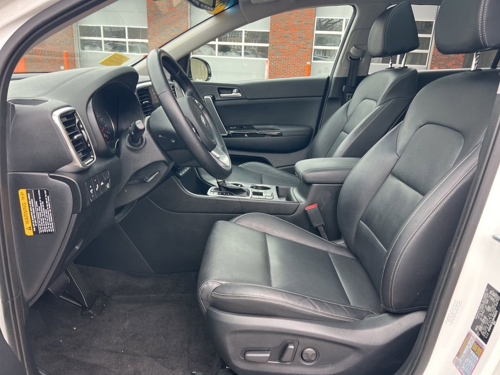 Used 2022 Kia Sportage EX w/ EX Technology Package image 13