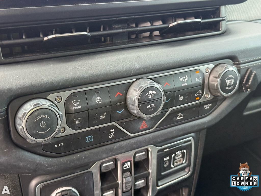 Used 2024 Jeep Wrangler Unlimited Sahara w/ Technology Group image 22