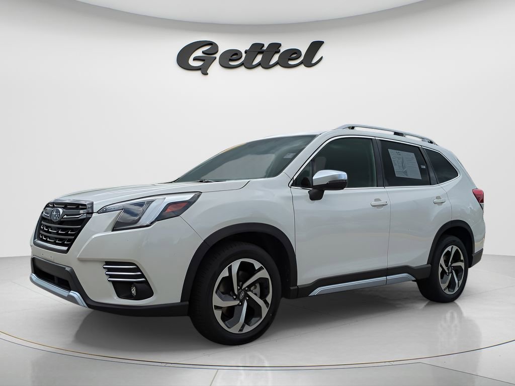 Used 2022 Subaru Forester Touring image 1