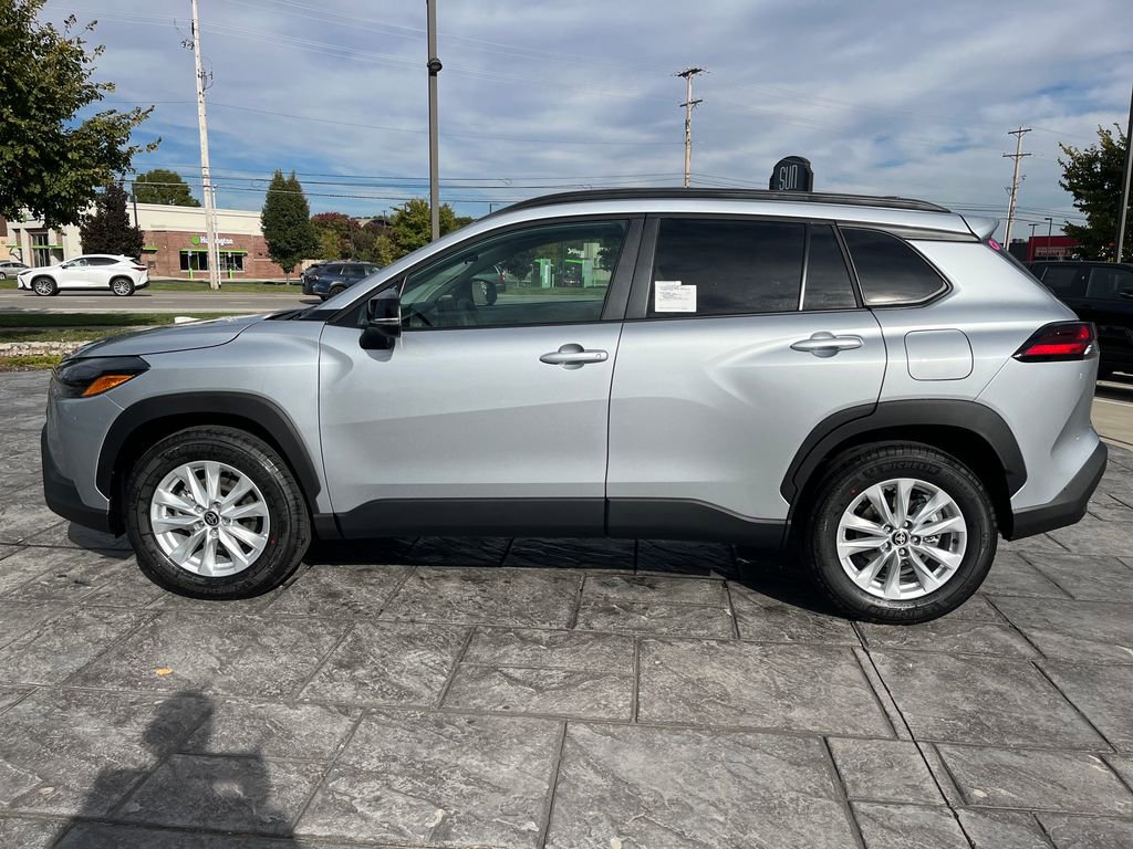 New 2026 Toyota Corolla Cross LE image 2