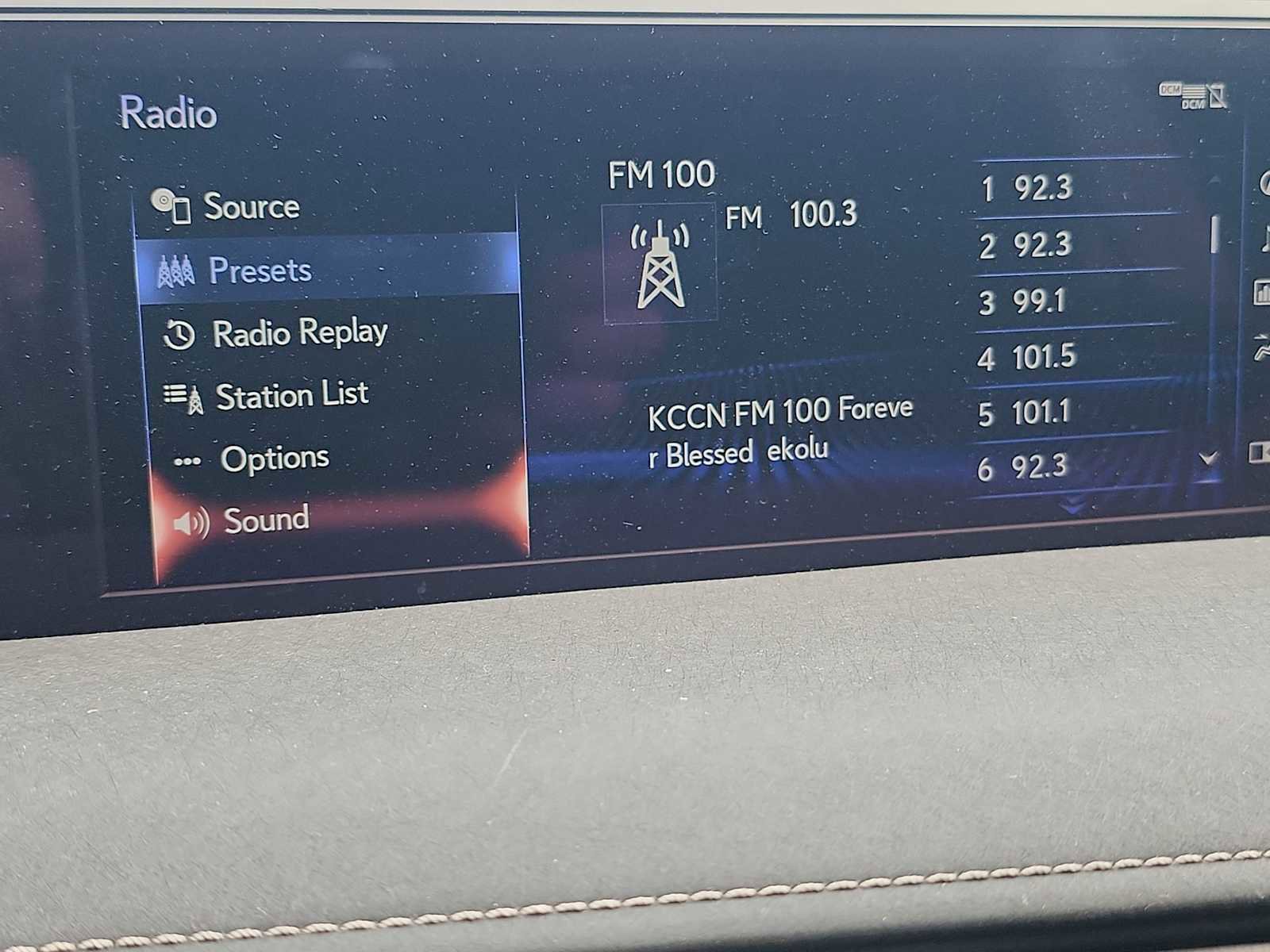 Used 2021 Lexus UX 250h 250h Luxury image 17
