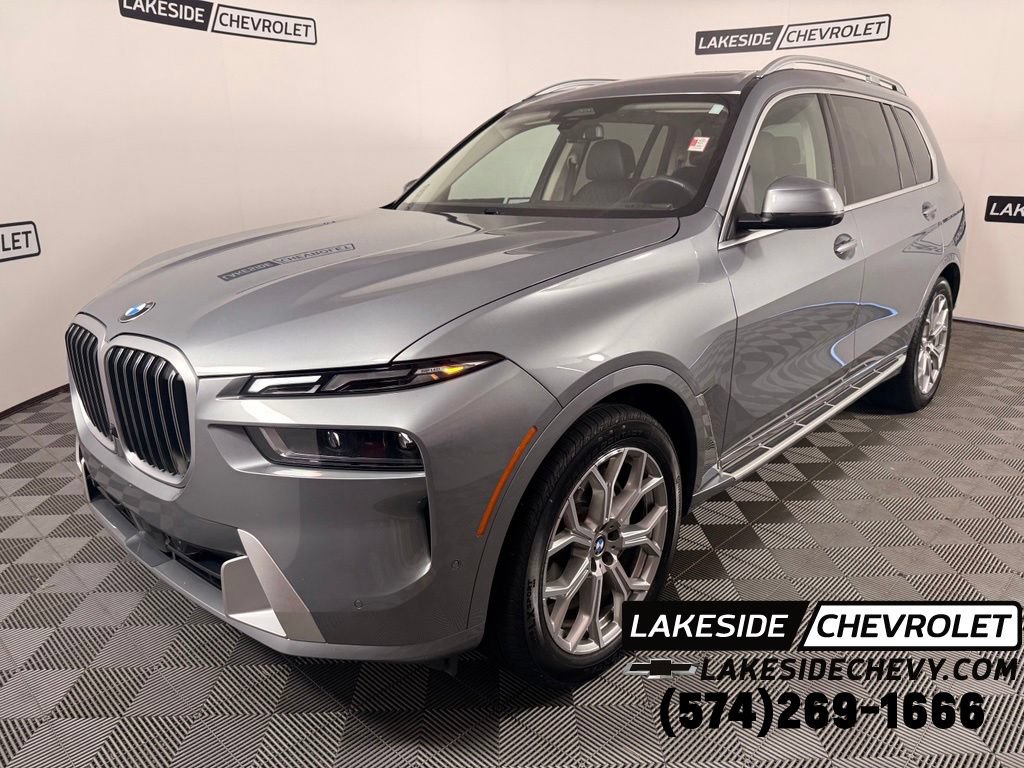 Used 2026 BMW X7 xDrive40i AWD/4WD image 1