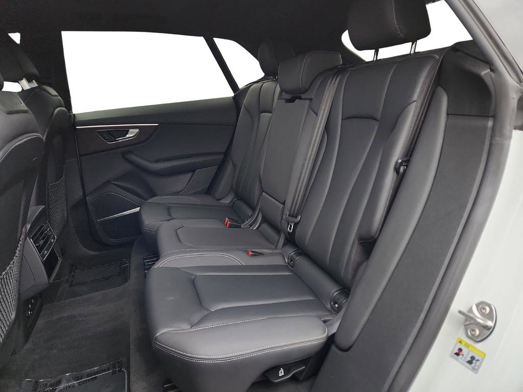 Used 2019 Audi Q8 Premium Plus AWD/4WD image 22