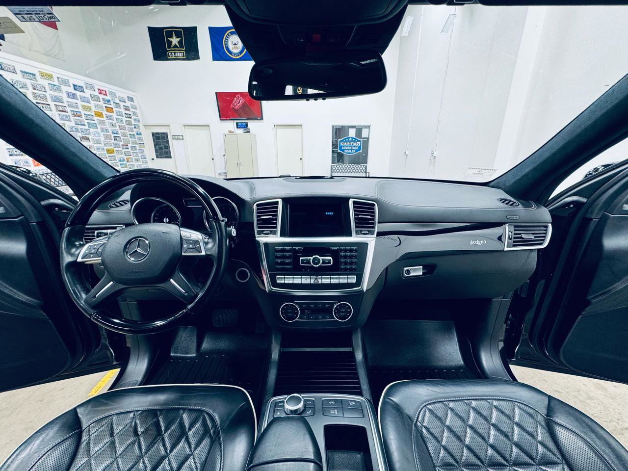 Used 2014 Mercedes-Benz GL 550 4MATIC image 33