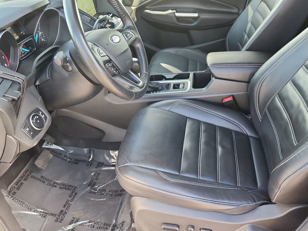 Used 2017 Ford Escape Titanium image 7