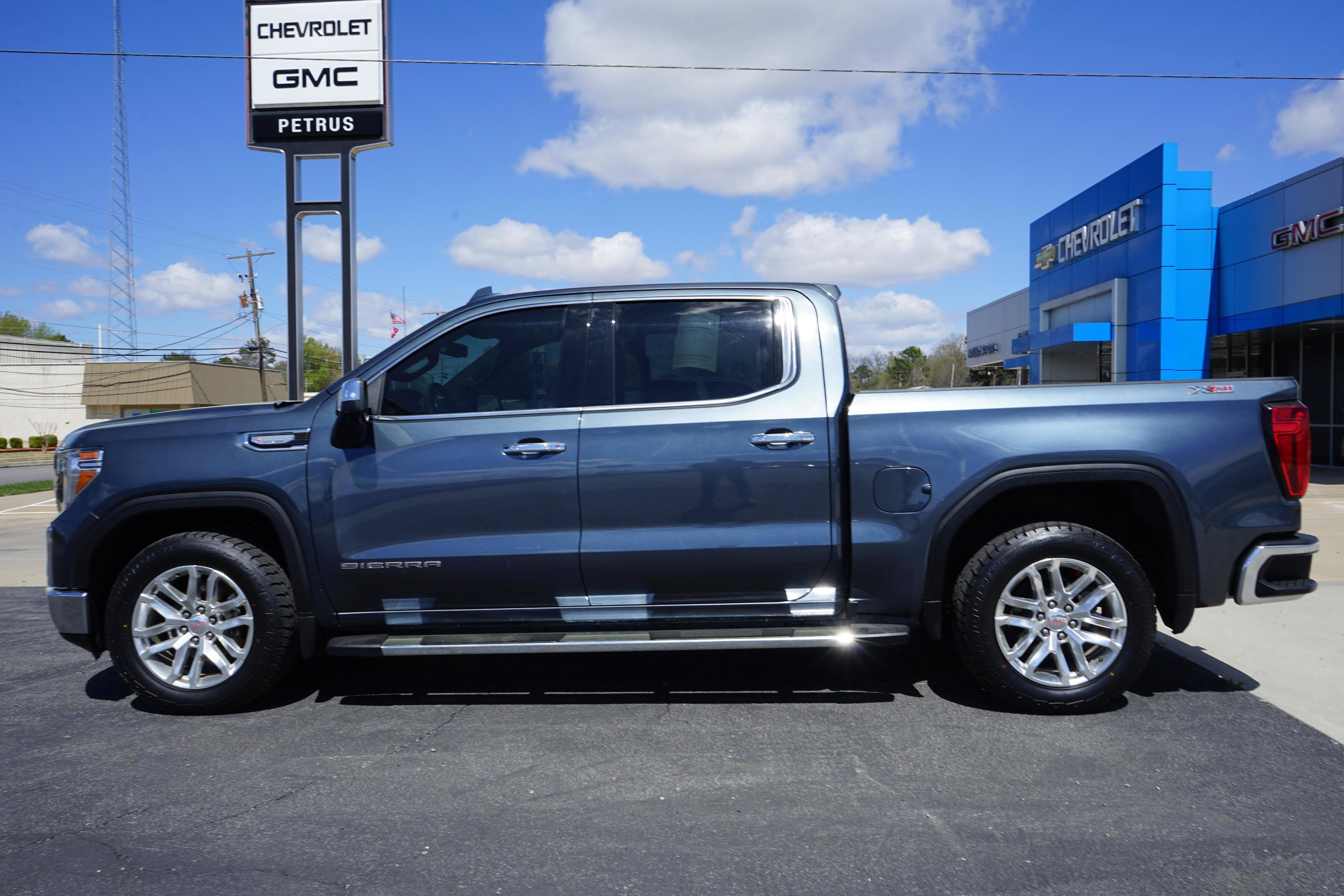 Used 2021 GMC Sierra 1500 SLT AWD/4WD image 2