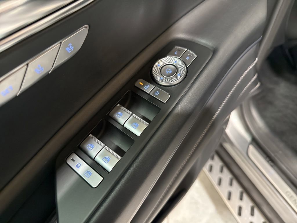 Used 2025 Genesis GV80 2.5T image 29