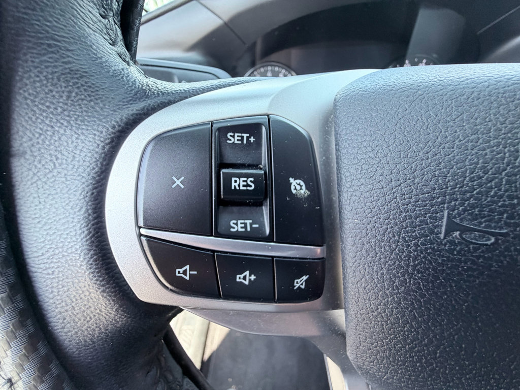 Used 2021 Ford Explorer XLT w/ Equipment Group 202A image 13