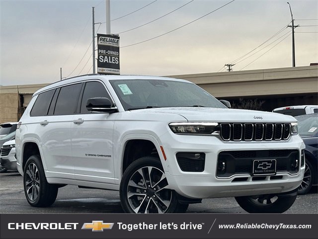 Used 2023 Jeep Grand Cherokee L Overland w/ Advanced Protech Group III image 2