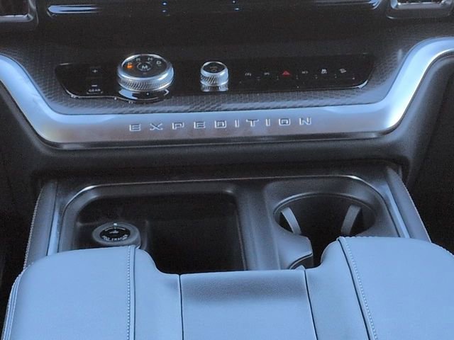 New 2026 Ford Expedition Platinum w/ Stealth Appearance Package AWD/4WD image 19